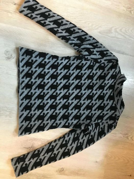 Włoski swetr ciepły miły 38 elegancki klasyka