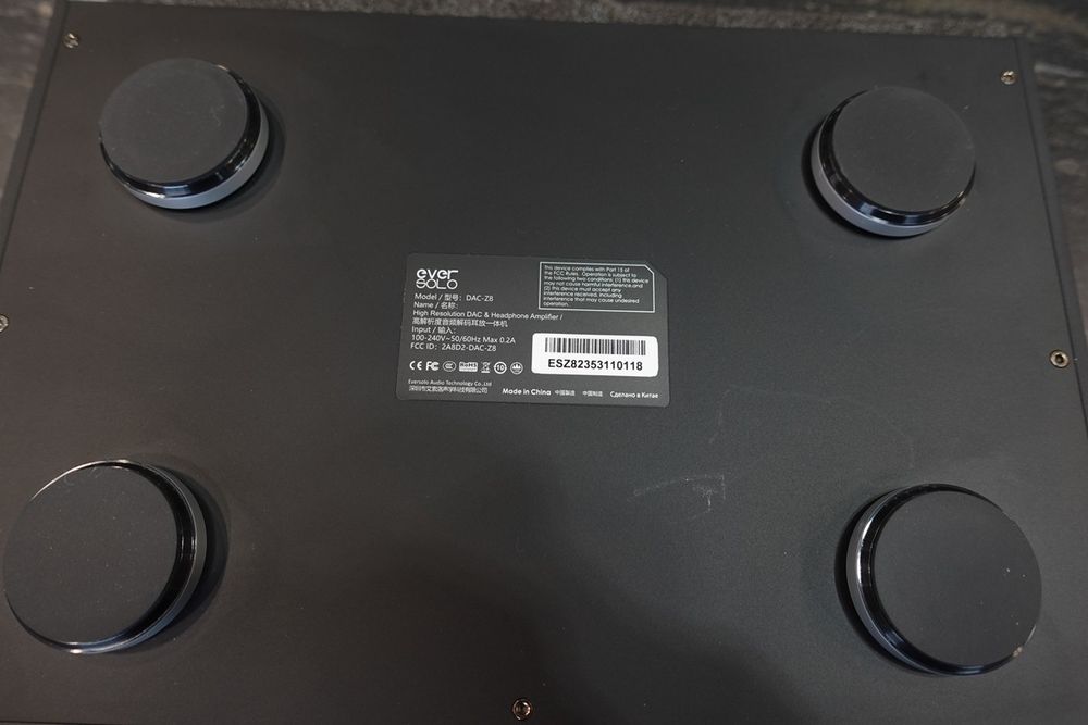 Przetwornik DAC ze wzmacniaczem słuchawkowym EverSolo DAC-Z8 Outlet