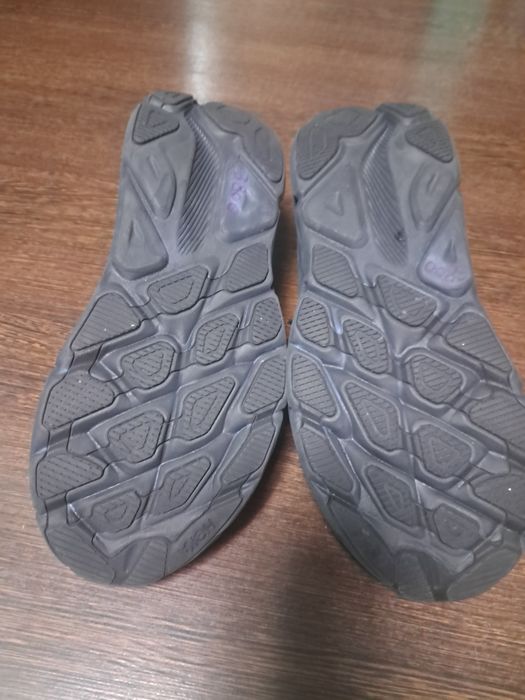Трекінгоаі кросівки HOKA CLIFTON 9 GTX   р 46 29.5см