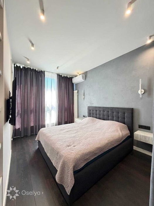 БЕЗ КОМІСІЇ Продаж дизайнерської квартири 50.30 м² в ЖК «Совські Ставки» Деміївська