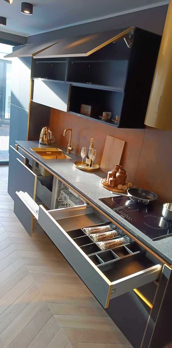 Kuchnie niemieckie Nolte -wyprzedaż– model Flair, blat granit w cenie