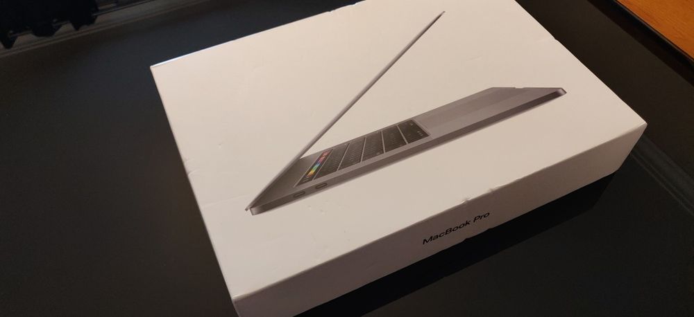 Mac book pro 2019 15-inch