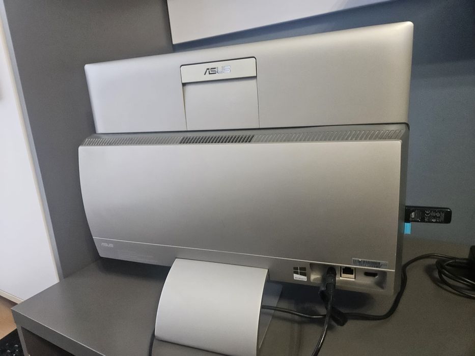 Asus AIO Transfermee 1801.
