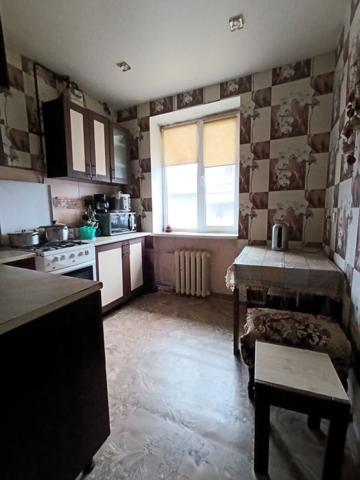 Надам в аренду 2 х кімнатну квартиру, поблизу центру!