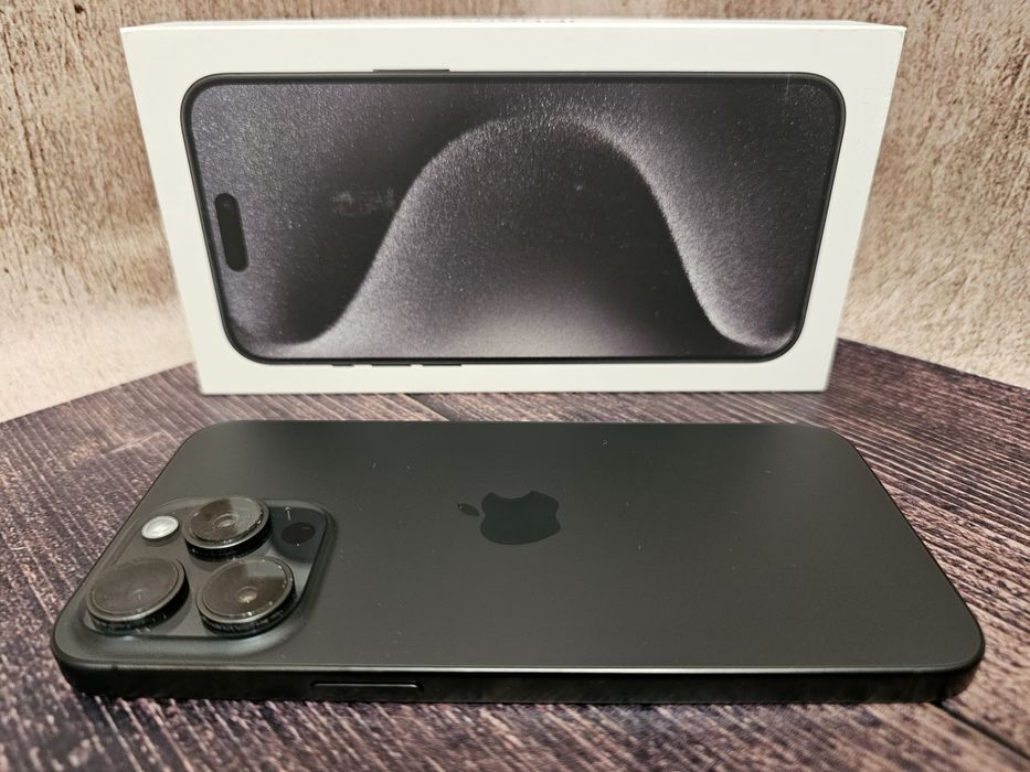 Смартфон Apple iPhone 15 Pro Max 256Gb Black Titanium 84% з гарантією