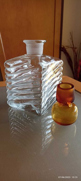 Glass Bottles435182230937292801
