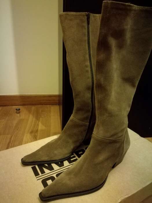 Botas de Cano Alto em Pele Castanho Claro NOVAS