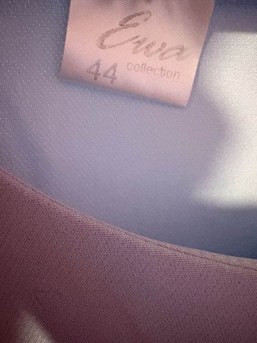 Błękitna sukienka przed kolano