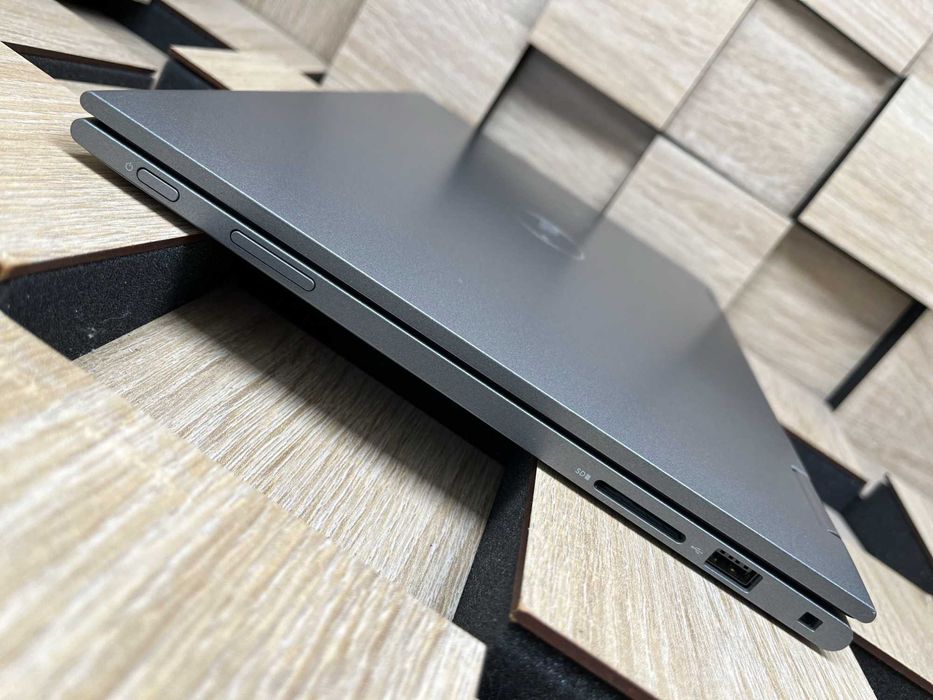 №5267 Ноутбук Dell Inspiron 5379 2in1 13.3"/і7-8550U/RAM8/SSD480