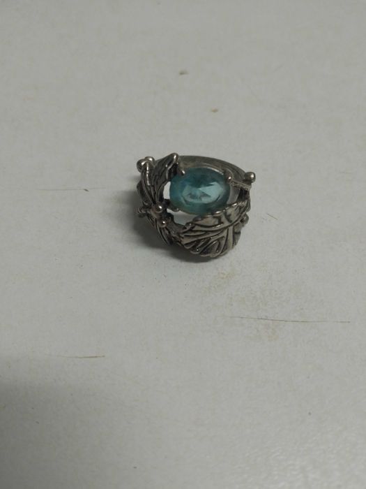 Anel prateado tamanho 18