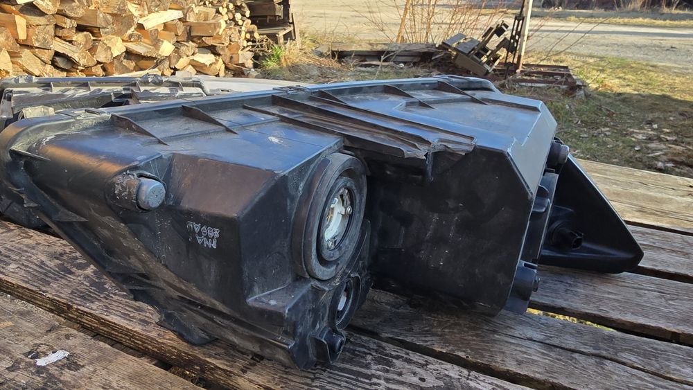 Фари Dodge Journey