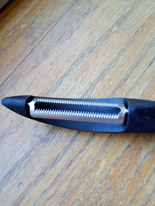 Nożyk, nóż,obieraczki Victorinox