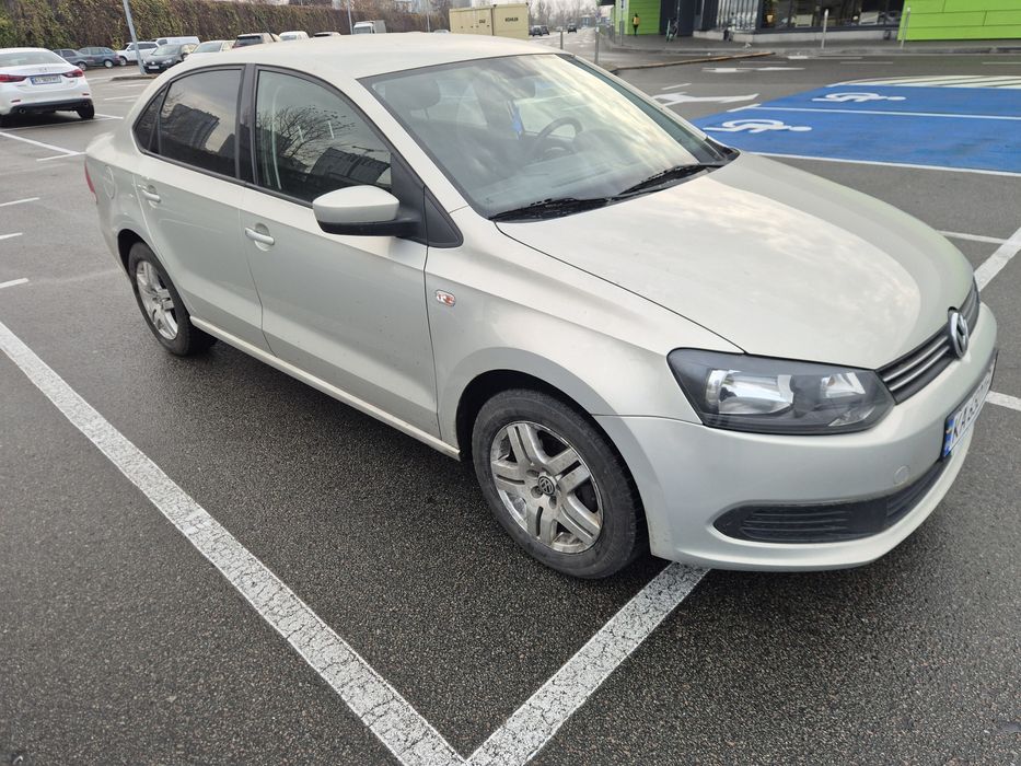 Продам Volkswagen Polo Sedan 2011р. 1.6 MPI