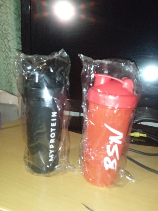 Продам шейкер новий