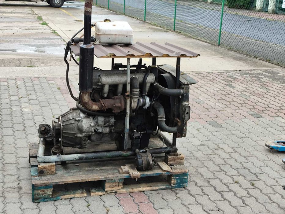 Silnik andoria 4cti90KM postawiony na ramie do Agregatu