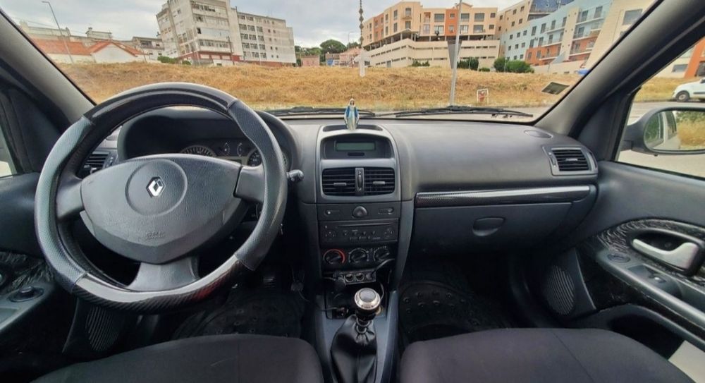 Renault clio 2002