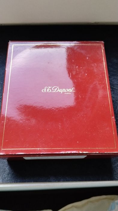 Isqueiro S.T. Dupont