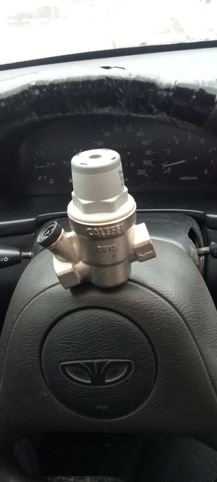 Продам регулиратор давления воды