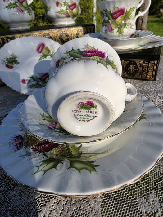 ローヤルアルベト食器セットcaroline royal albert - купити посуд, кухонне начиння - Ціна на OLX.ua