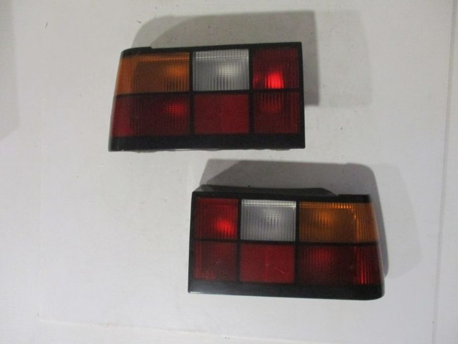 Farol Farolim Trás Volvo 440 Direito