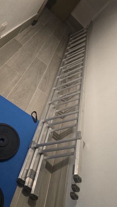 Escada de 9 metros