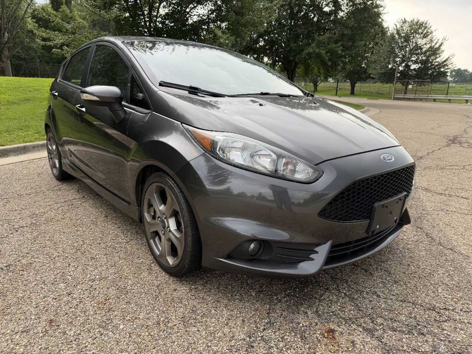 Ford Fiesta Titanium      2016