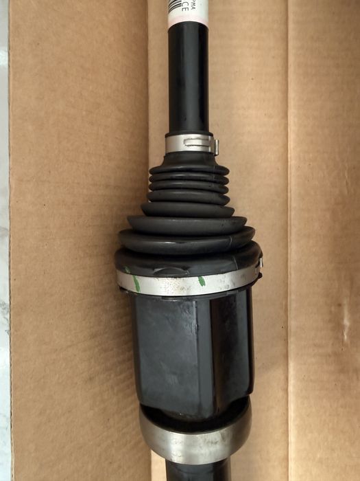 Lincoln MKZ Hybrid 2017-2020 права напівось/привід.