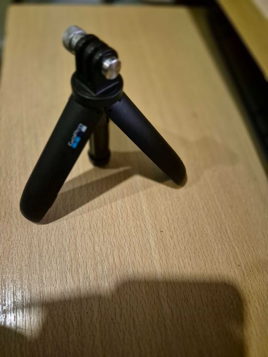 tripé mini para GOPRO , original impecável
