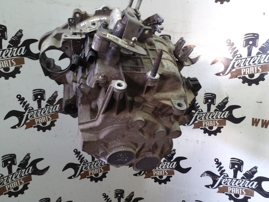 Caixa De Velocidades Mitsubishi Colt Vi Ref: P2500A239 2004 - 2012