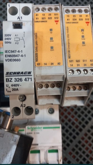 8 шт. Розподільник Festo пускач c 6a 10a schneider nsc02d nes13d реле