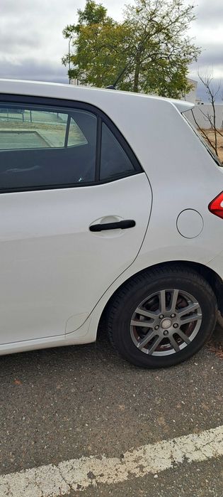 Toyota Auris 2011 1.4D