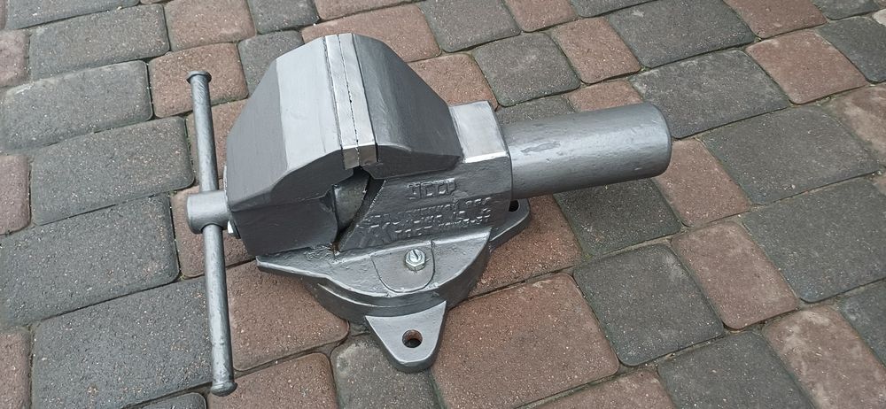 Тиски Б/у, ссср, слесарні.