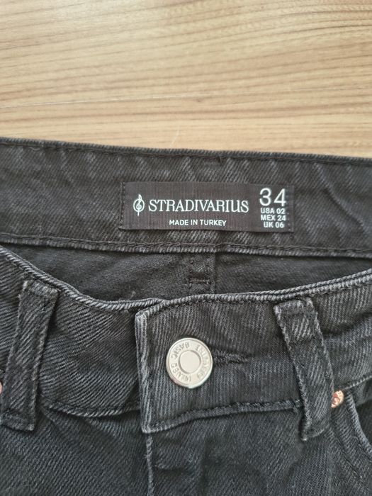 Nowa spódnica dżinsowa czarna Stradivarius