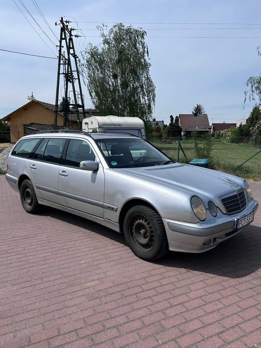 Mercedes-Benz Klasa E W210 Kombi | 2.7 CDI | Automat | 2002 | Zdrowe podwozie
