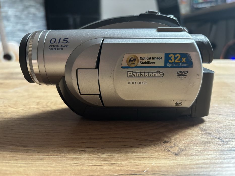 Kamera Pansonic VDR-D220