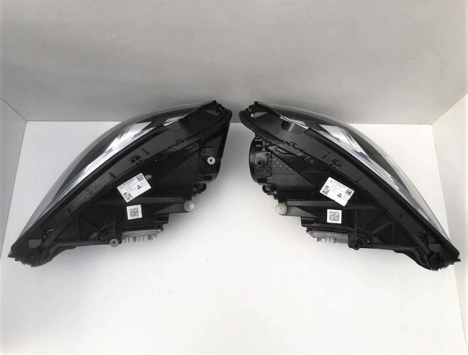 Frente Completa w176/177Mercedes A class w176/177 Faróis Traseiros Led
