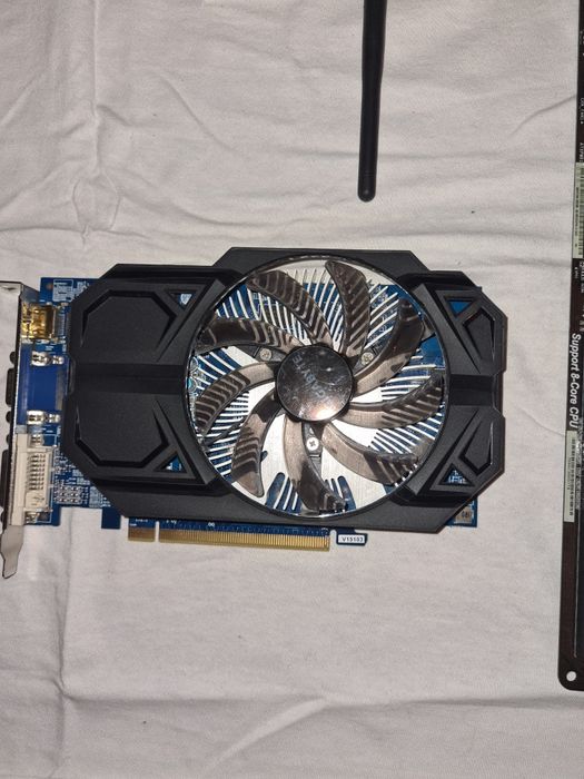 Zestaw części używanych do komputera