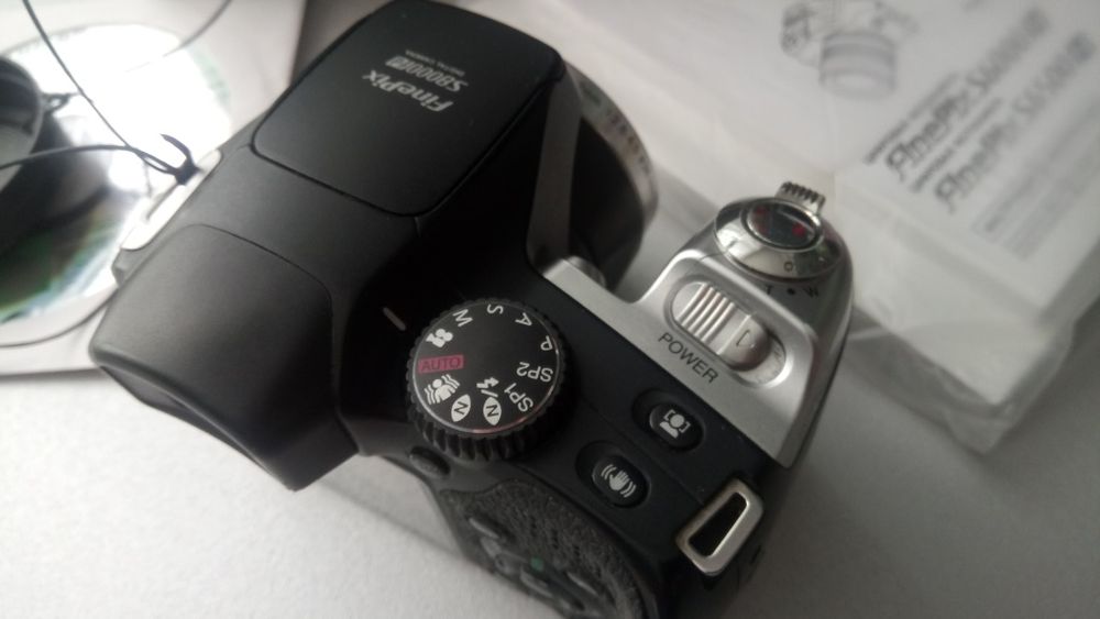 FUJIFILM FinePix S8000fd