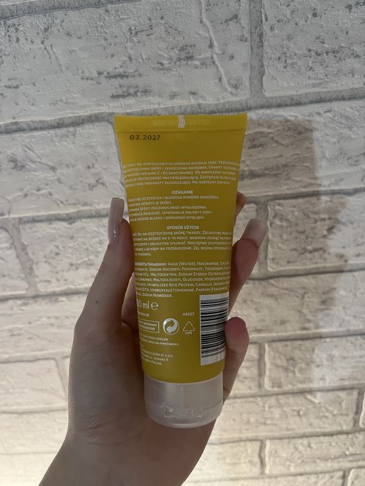 Ziaja witamina CB3 Niacynamid peeling do twarzy 100 ml