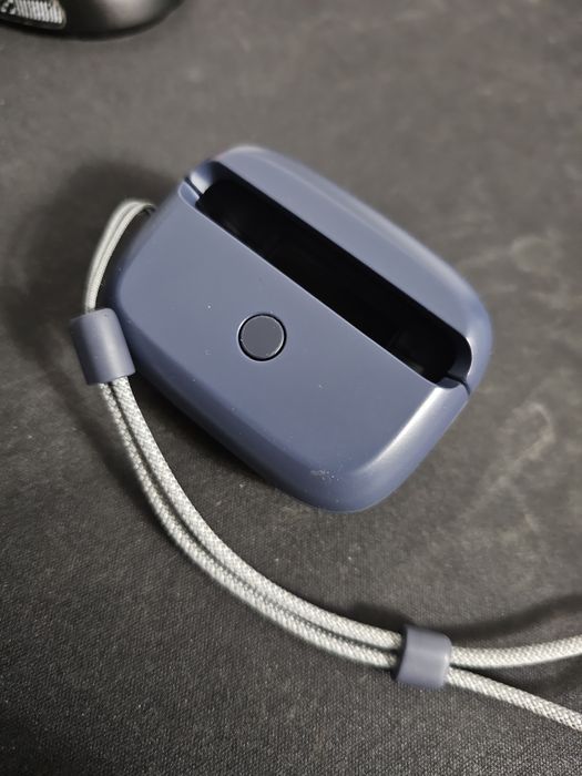 Sprzedam etui do AirPods Pro 2