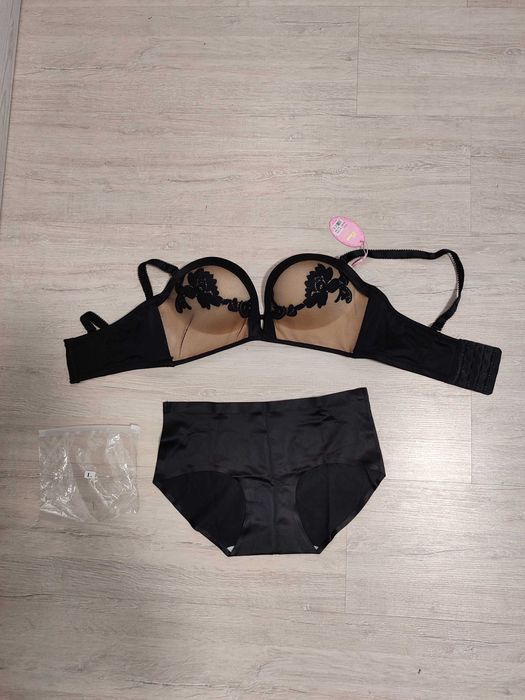 Комплект жіночої білизни