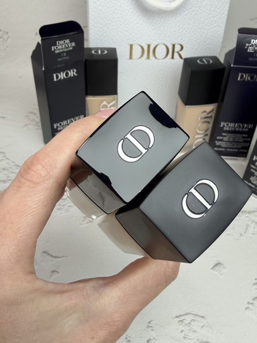 Тональний Dior 1N оновлена версія