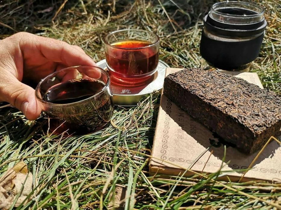 Chińska herbata Shu Pu-Erh Yong Zhen w cegiełce, 250 g.