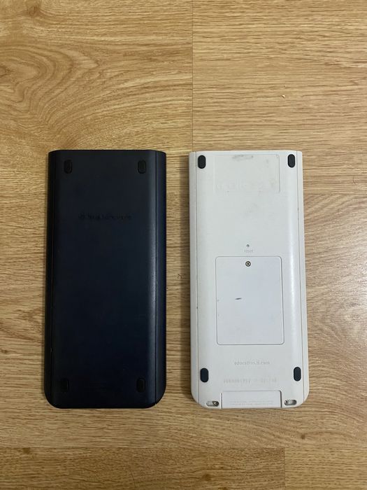 calculadora Ti-nspire CX com cabo