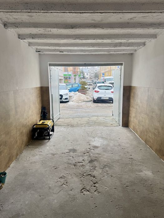 Wynajme garaz [centrum] warszawska