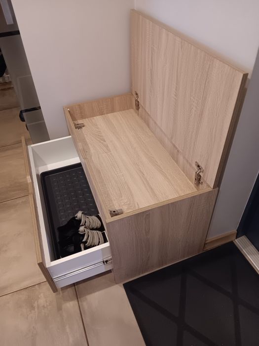 Szafka na buty do przedpokoju