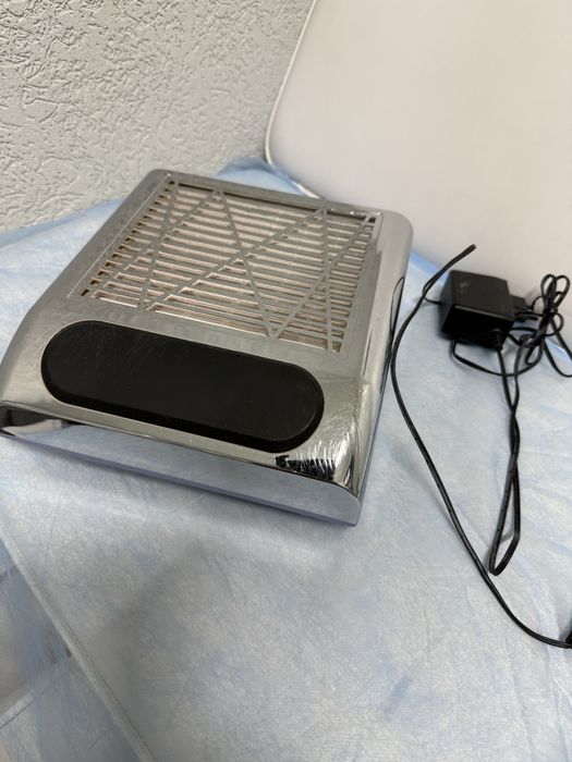 Витяжка настільна