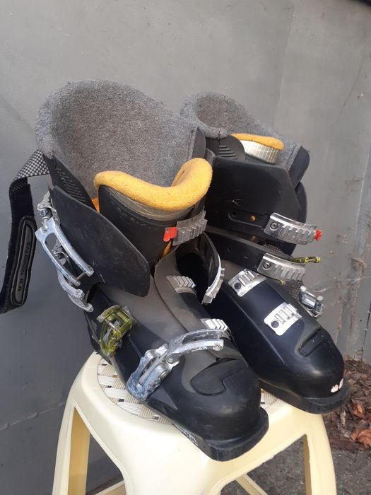 Лижне взуття, різні розміри