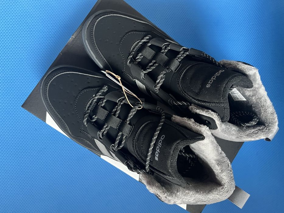 Нові кросівки adidas Hoops 4.0 Mid, високі — розмір 42 (UK 8)