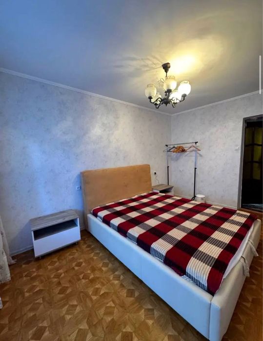 Оренда 3 кімнатної квартири Вільна